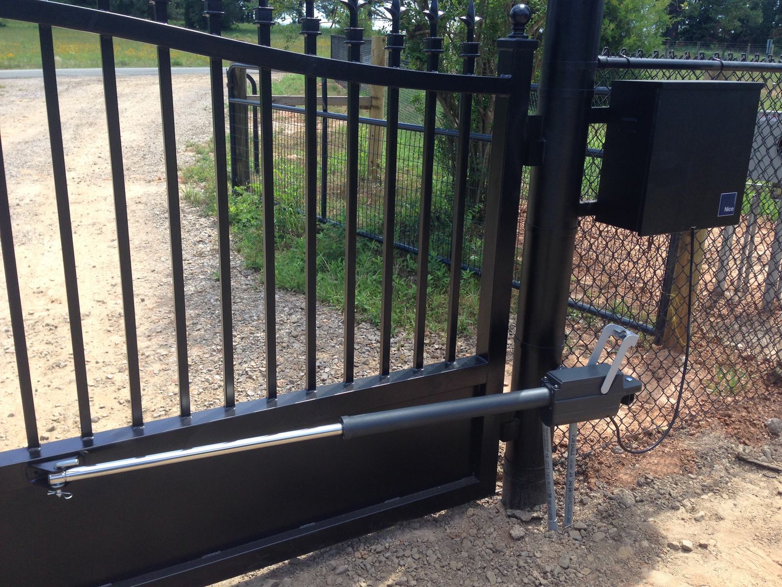 Actuator-Style Swing Gate Systems