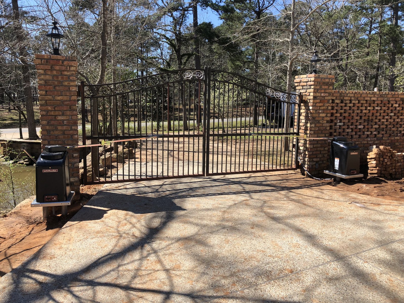 Pad-Mount Swing Gate Systems