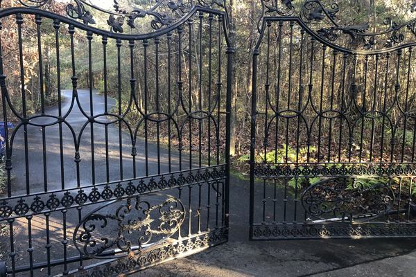 Actuator-Style Swing Gate Systems